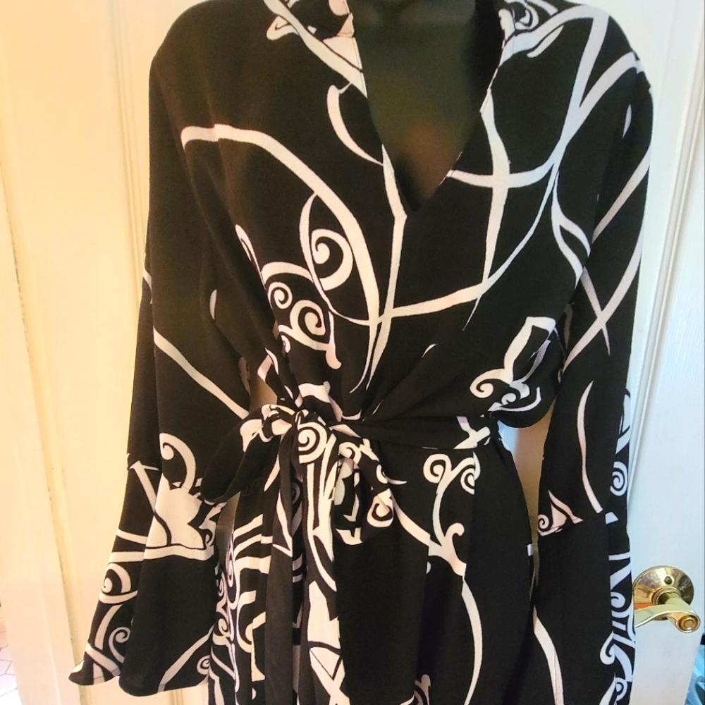Natori belted elegant shirt dress